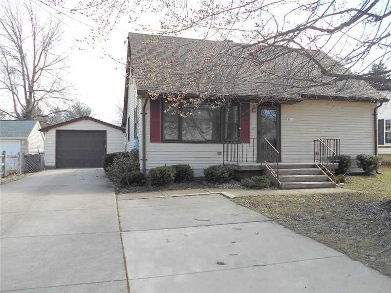 Property Photo:  2917 McKee  PA 16506 