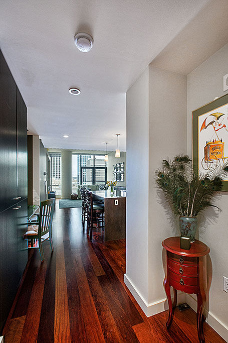 Property Photo: 909 5th Ave 1402 WA 98164