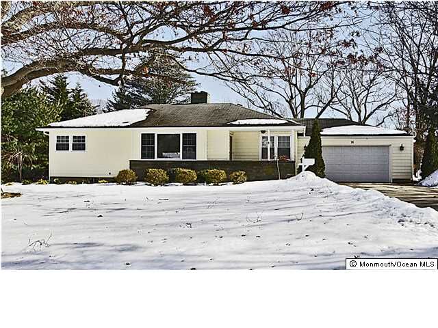 Property Photo:  16 Hilltop Circle  NJ 07748 