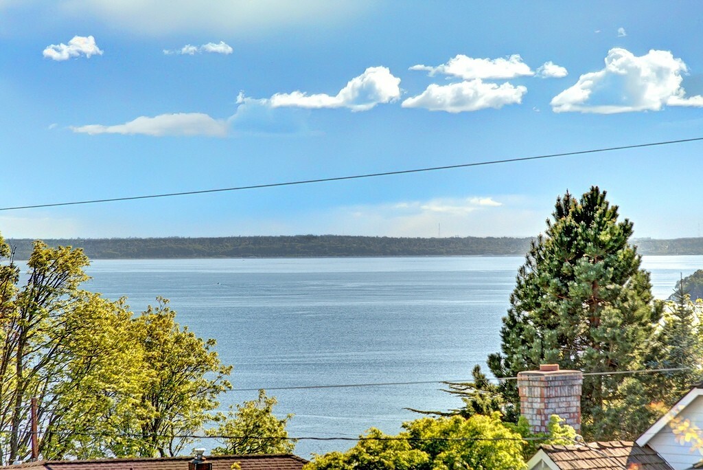 Property Photo:  21212 1st Place S  WA 98198 