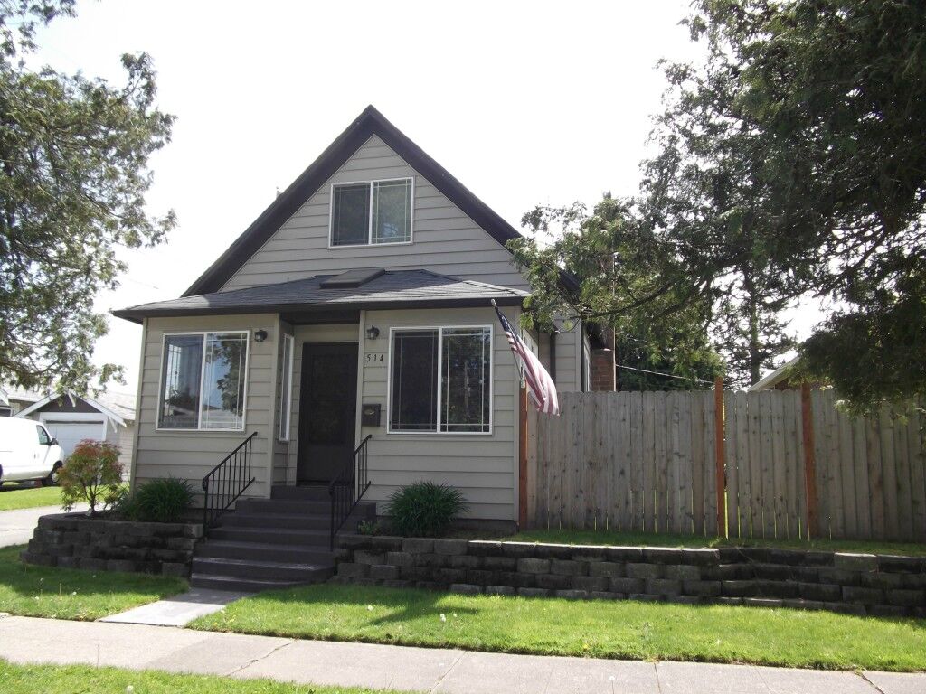 Property Photo:  514 S 37th St  WA 98418 
