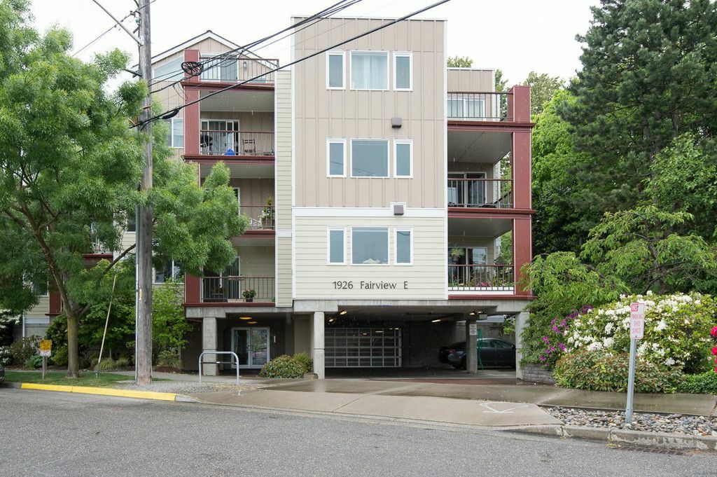 Property Photo:  1926 Fairview Ave E 209  WA 98102 