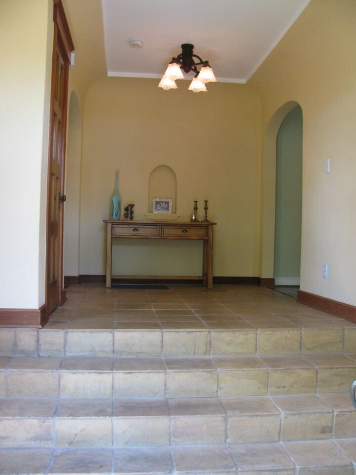 Property Photo:  3017 42nd Avenue W  WA 98199 