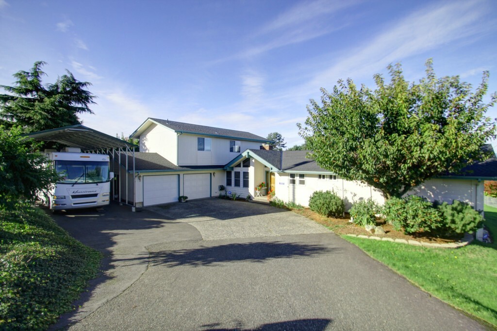 Property Photo:  17077 Peterson Rd  WA 98233 