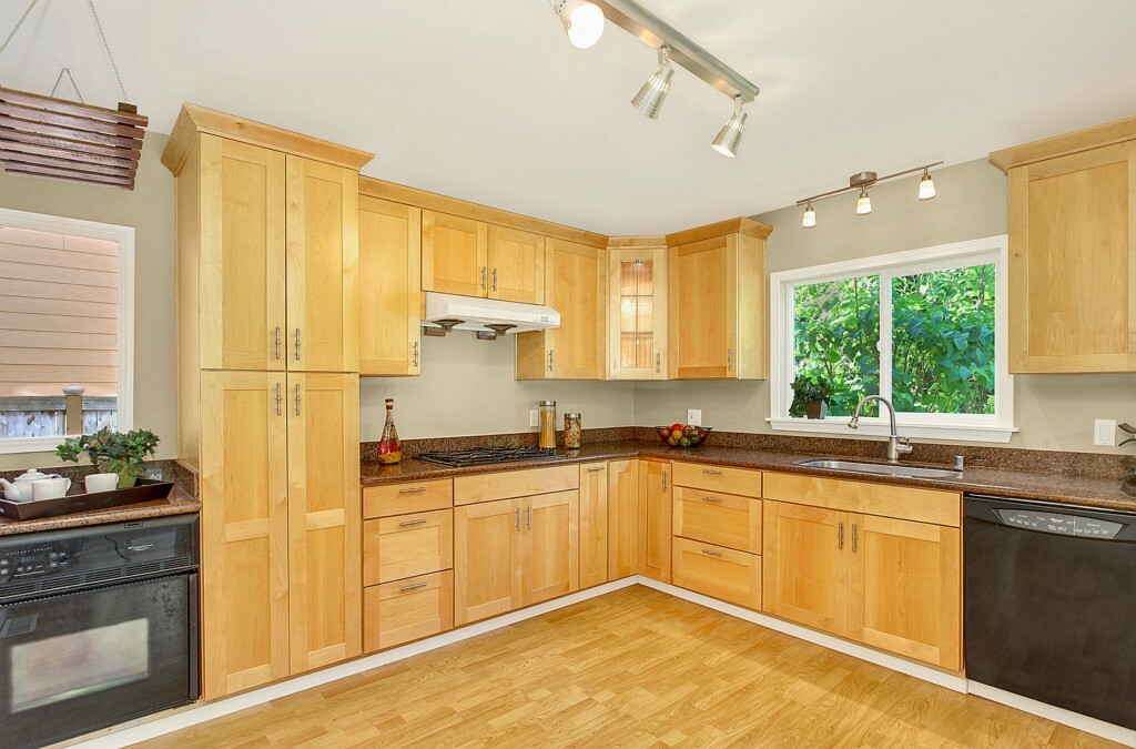 Property Photo: 13021 NE 100th St WA 98033