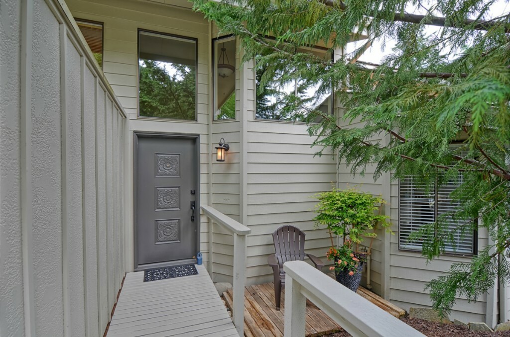 Property Photo:  15800 Village Green Dr SE  WA 98012 