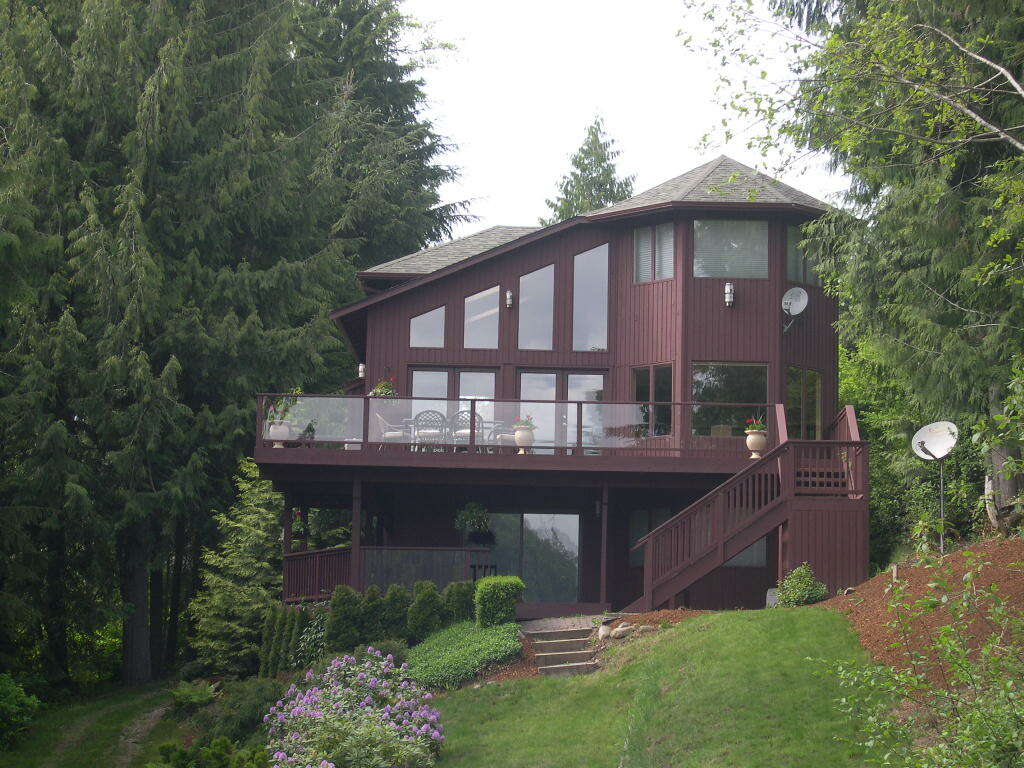 Property Photo: 23 SW Lake Roesiger Rd WA 98290