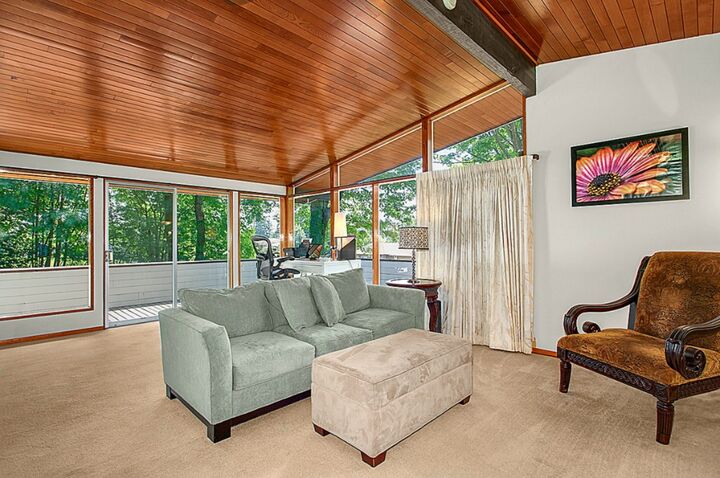 Property Photo: 26856 12th Ave S WA 98198