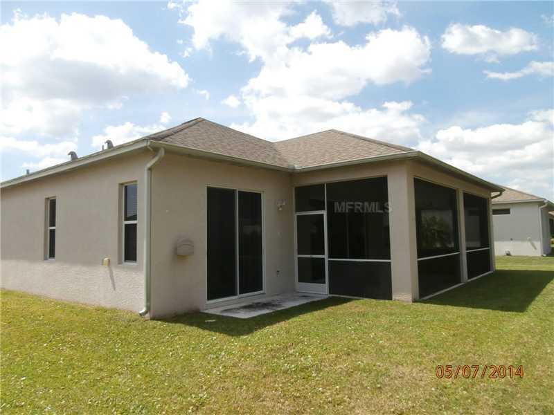 Property Photo: 8208 47th Street Circle E FL 34221