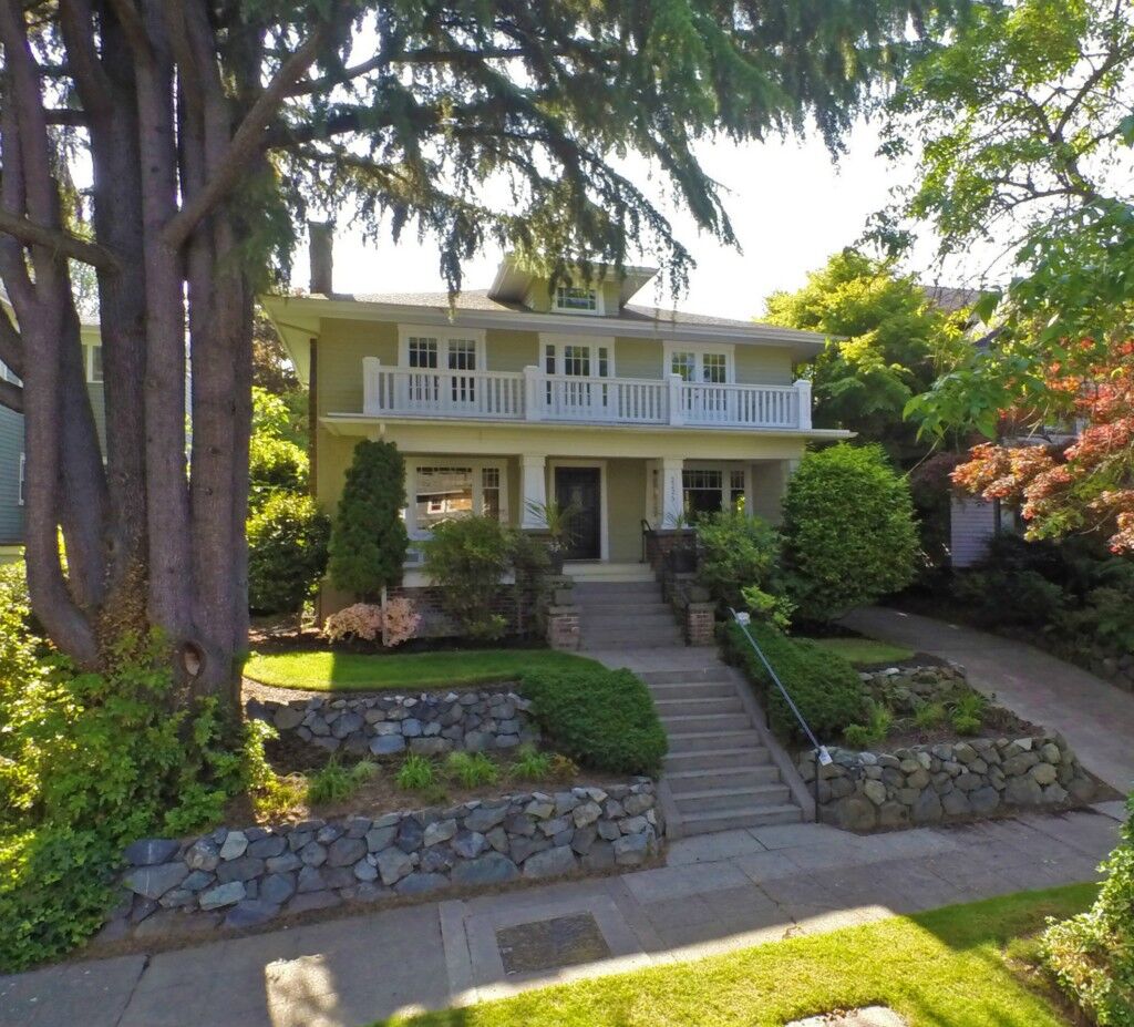 Property Photo:  2225 33rd Ave S  WA 98144 