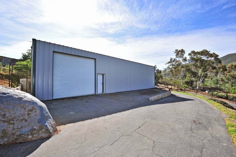 Property Photo:  28816 Gordon Hill Road  CA 92082 