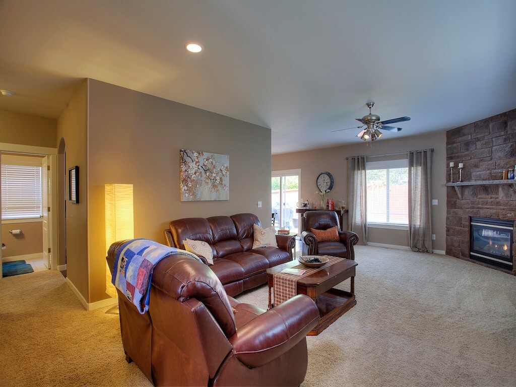 Property Photo: 20503 98th Av Ct E WA 98338