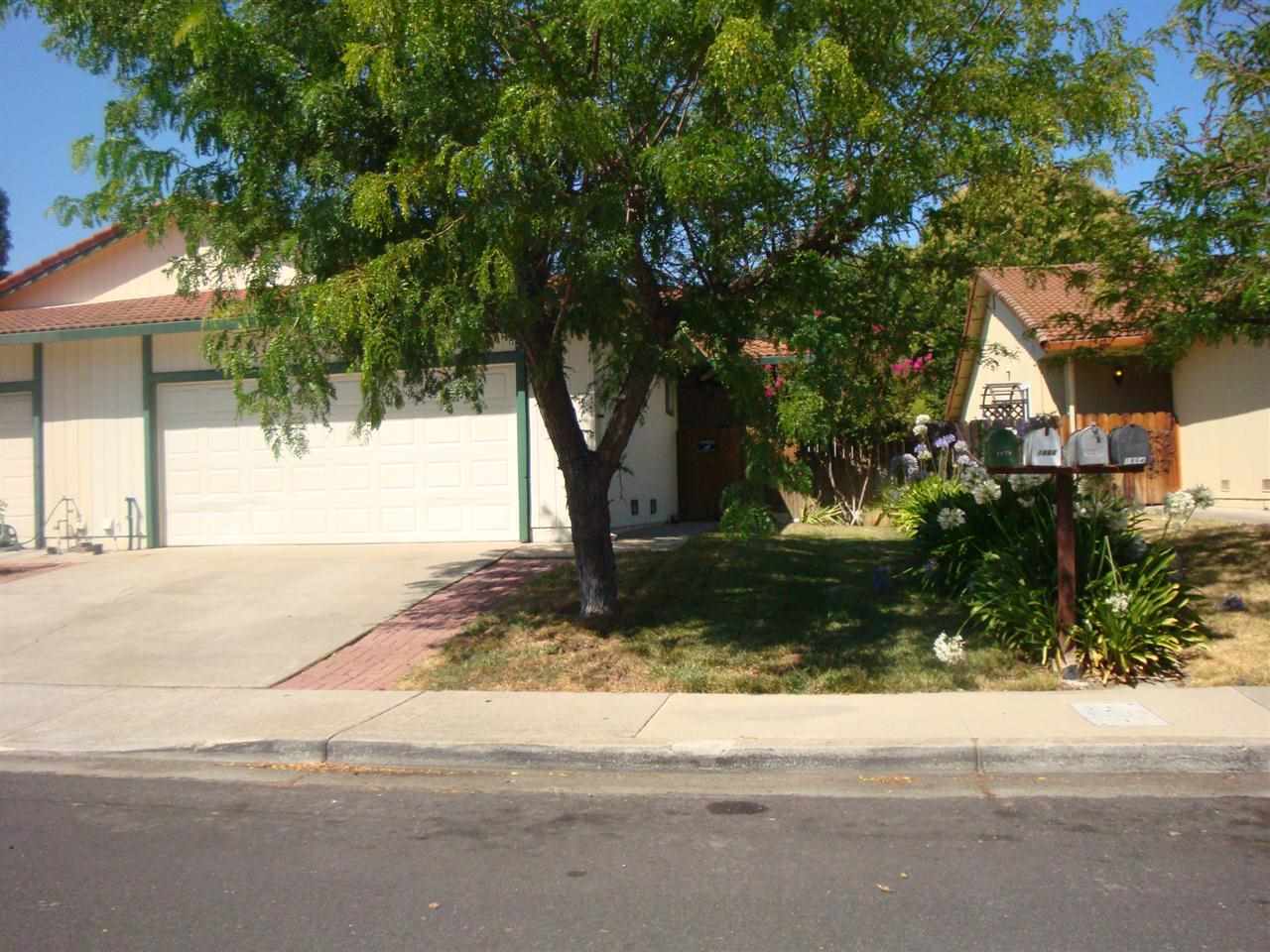 Property Photo:  1868 Saint Philip Ct  CA 94519-1729 