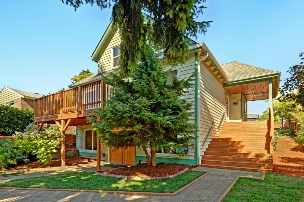 Property Photo:  10550 2nd Ave NW  WA 98177 