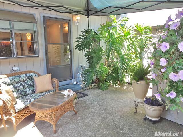 8010 Briar Ridge Ln  Citrus Heights CA 95610 photo