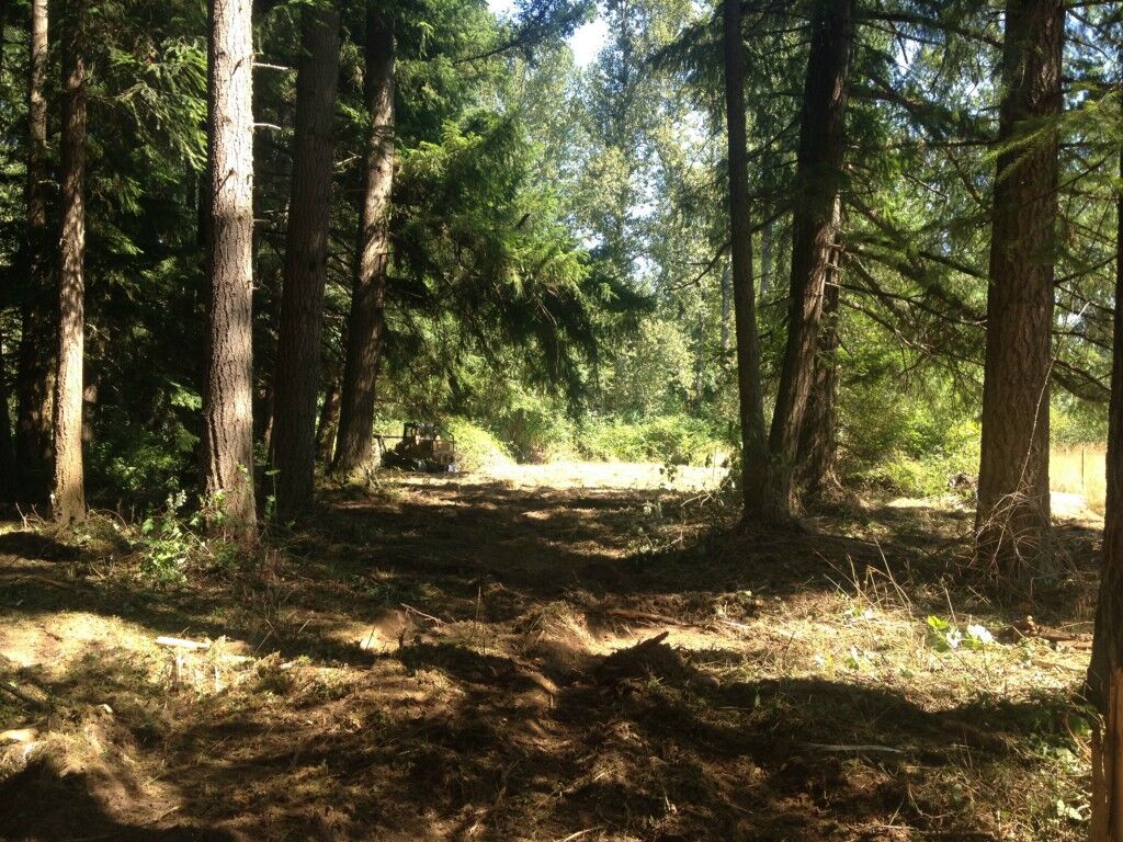 Property Photo:  15627 240th St E  WA 98338 
