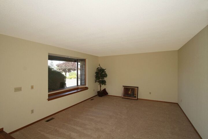 Property Photo:  6004 Holm Lane E  WA 98424 