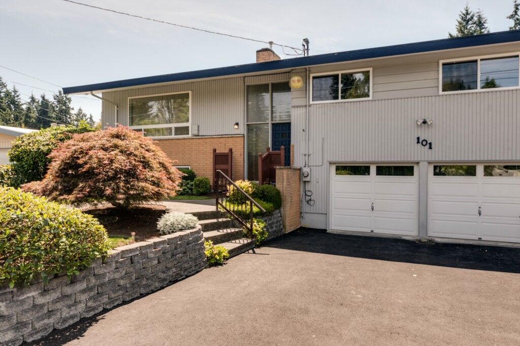 Property Photo: 101 NW 201st St WA 98177