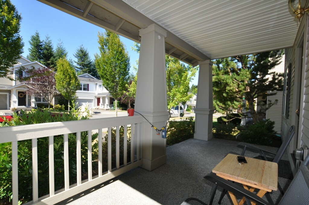 Property Photo: 7826 Cortland Ave SE WA 98065