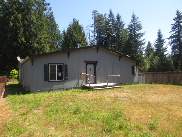 Property Photo:  22821 102nd Ave SE  WA 98077 