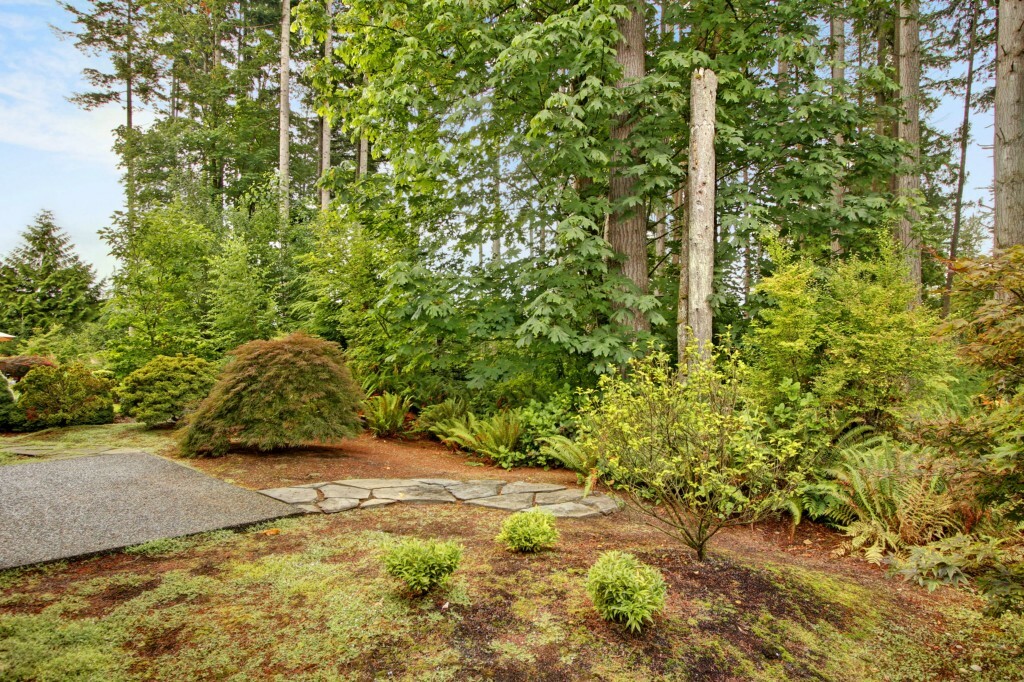 Property Photo:  23035 NE 124th Place  WA 98053 