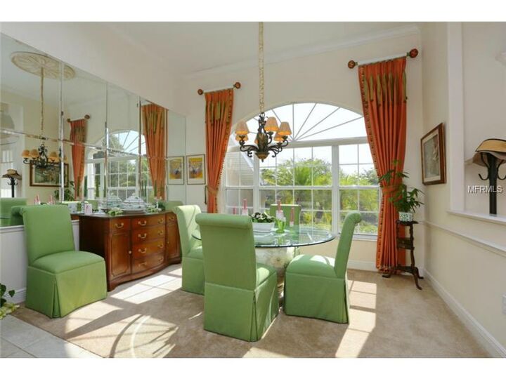 Property Photo:  5586 Siesta Estates Court  FL 34242 