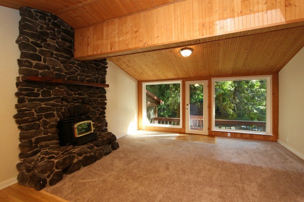 Property Photo:  6409 Rose Valley Rd  WA 98626 