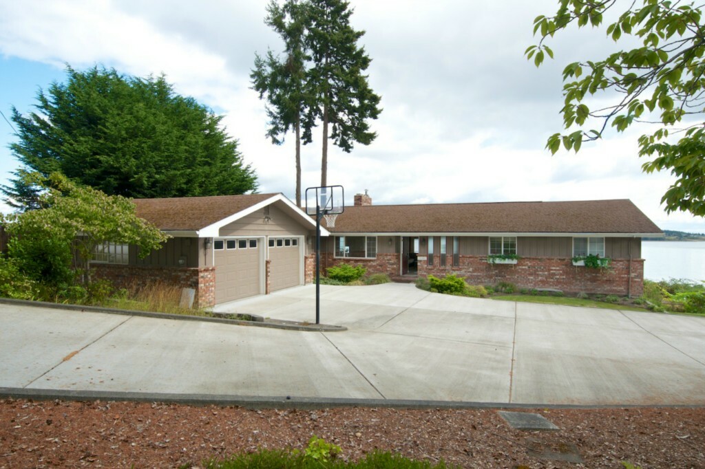 Property Photo:  3186 Scenic Heights Rd  WA 98277 