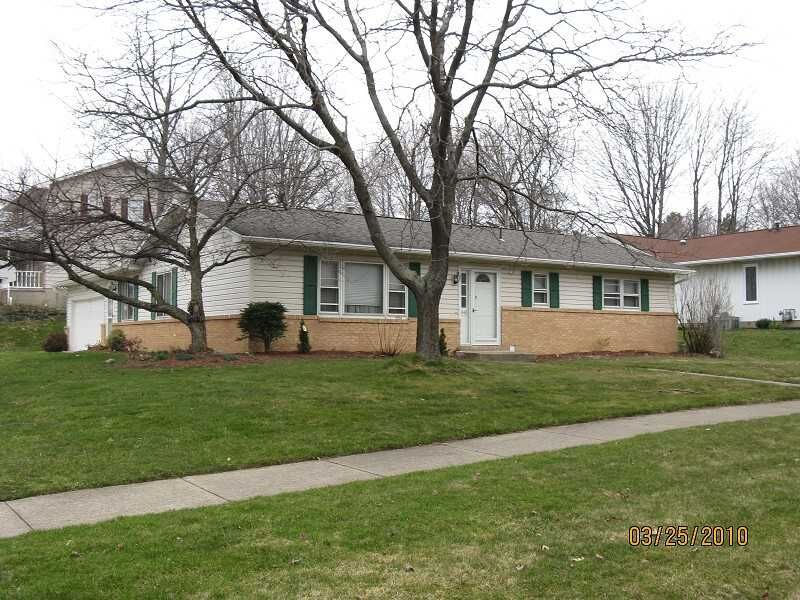 Property Photo:  4640 Colonial Avenue  PA 16506 