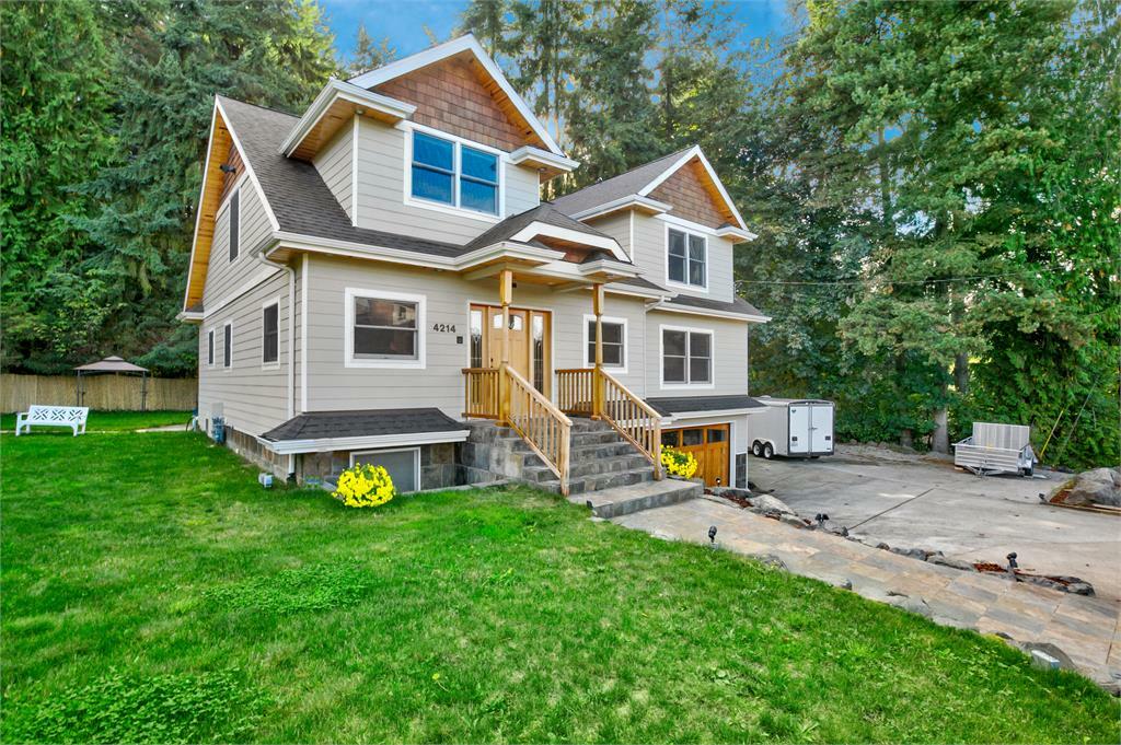 Property Photo: 4214 Federal Ave WA 98203