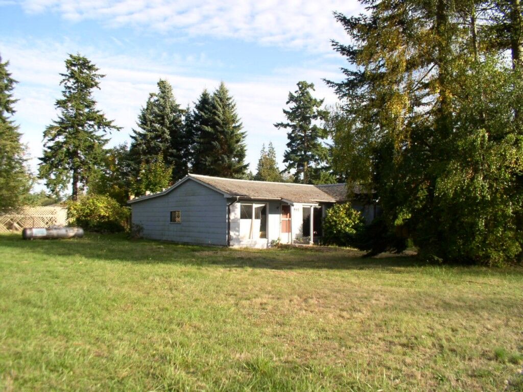 Property Photo: 841 S Jacob Miller Rd WA 98368