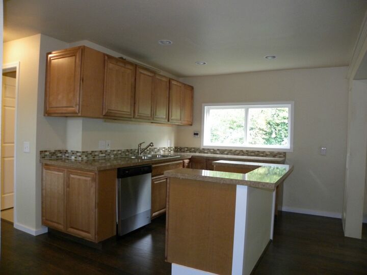 Property Photo: 507 5th St WA 98221
