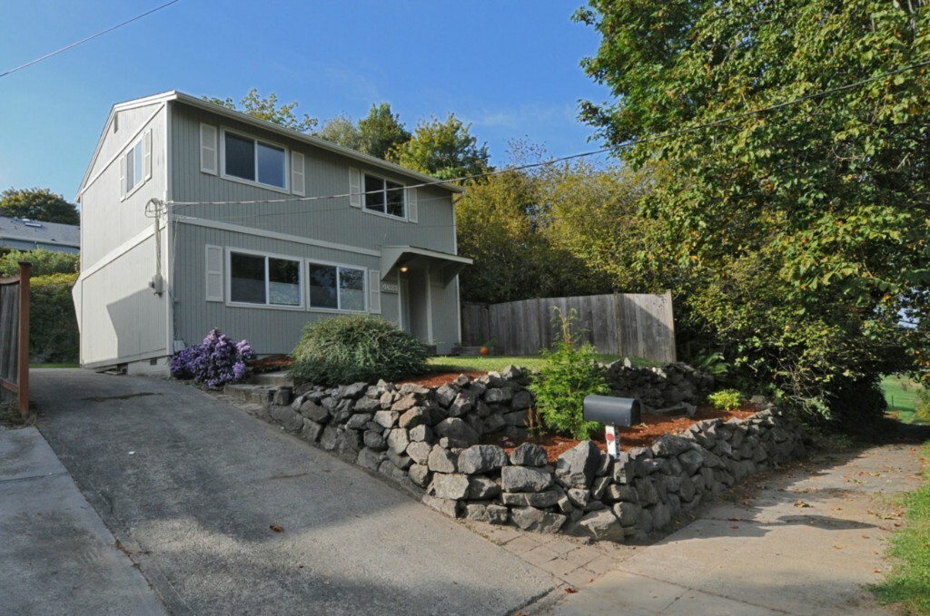 Property Photo: 4623 46th Ave S WA 98118