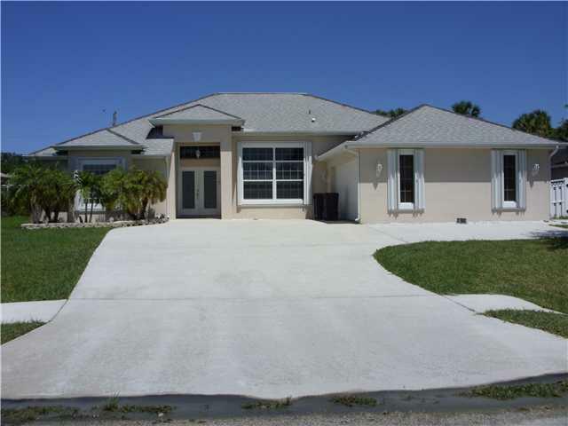 Property Photo:  2565 SW Abate Street  FL 34953 