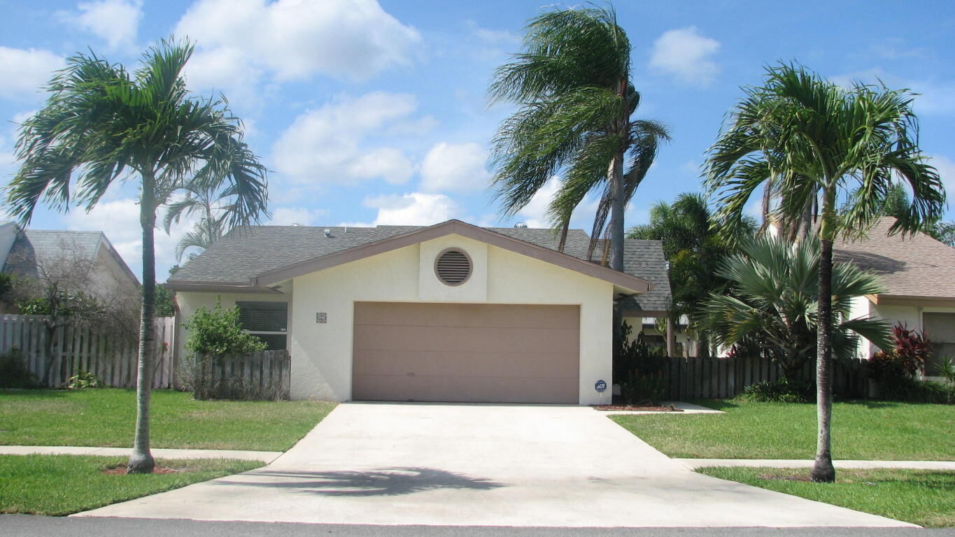 Property Photo: 79 Baytree Circle FL 33436
