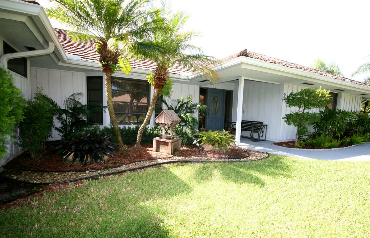 Property Photo:  28 Thurston Drive  FL 33418 