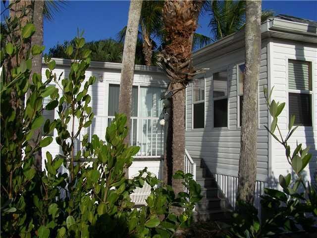 Property Photo:  5271 Loggerhead Place  FL 34949 