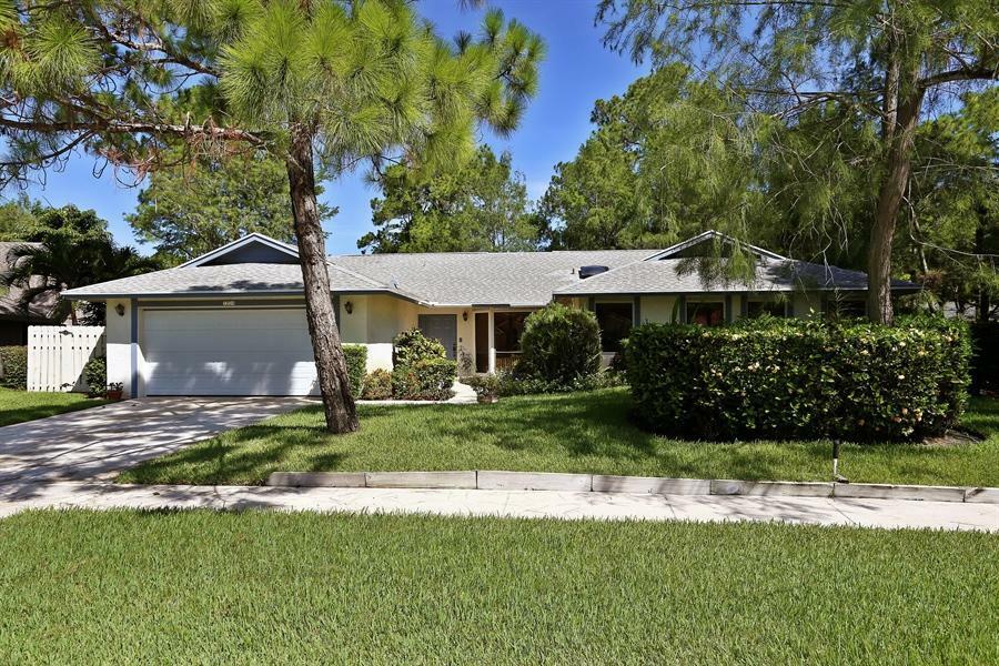 Property Photo: 1209 Primrose Lane FL 33414