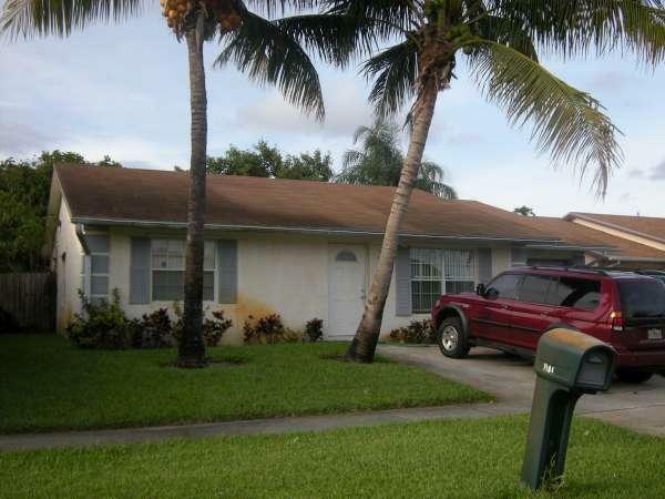 Property Photo:  6179 Winrock Road  FL 33463 