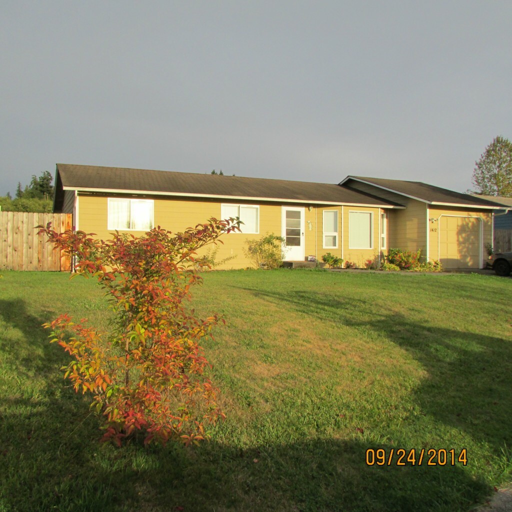 Property Photo:  1412 S 27 St  WA 98274 