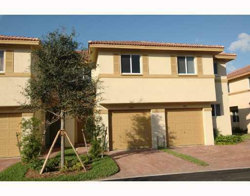 Property Photo: 1944 Gardenia Court FL 33404