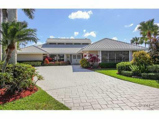 Property Photo:  2 Cuillan Circle  FL 33418 