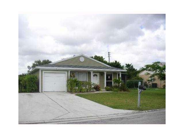 Property Photo:  8135 Cedar Hollow Lane  FL 33433 