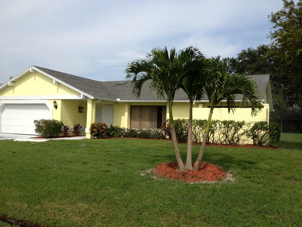 Property Photo:  2141 SE Stonecrop Street  FL 34953 