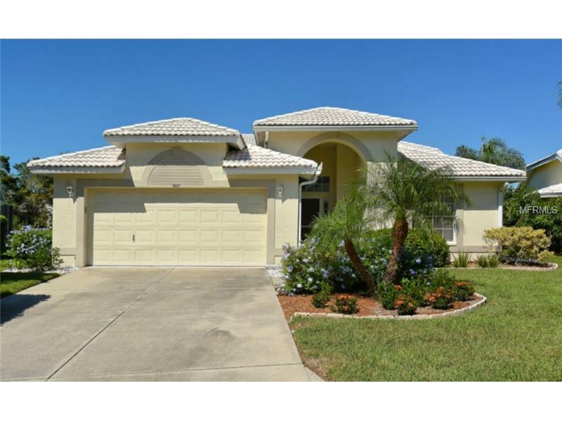 Property Photo: 9627 Knightsbridge Circle FL 34238