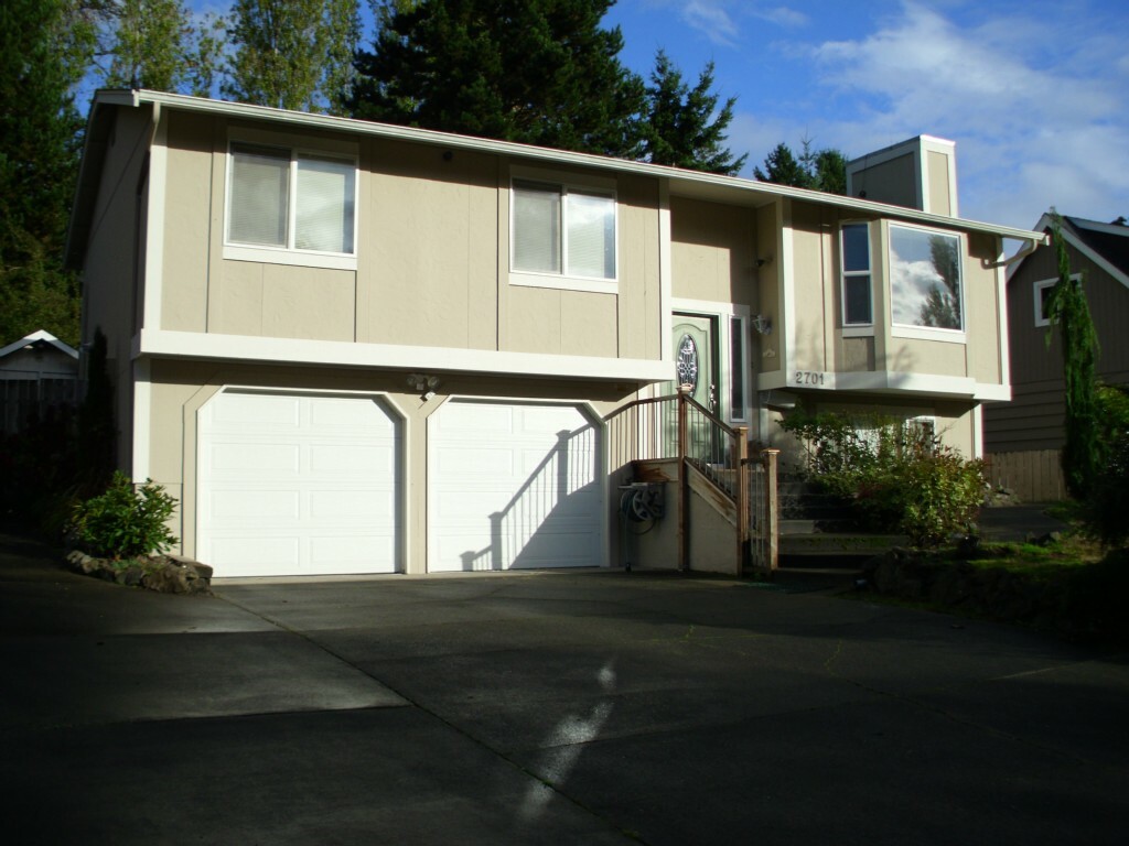 Property Photo:  2701 N Vassault St  WA 98407 