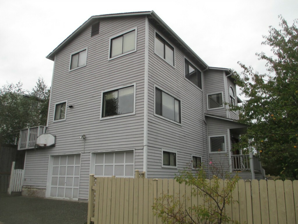 Property Photo:  4501 37th Ave NE  WA 98105 