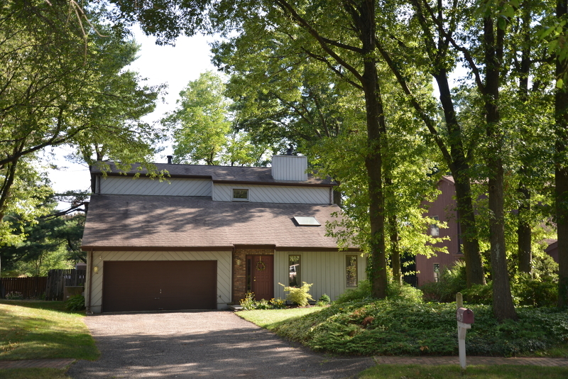 Property Photo:  7 Stonebridge Ct  NJ 07834 