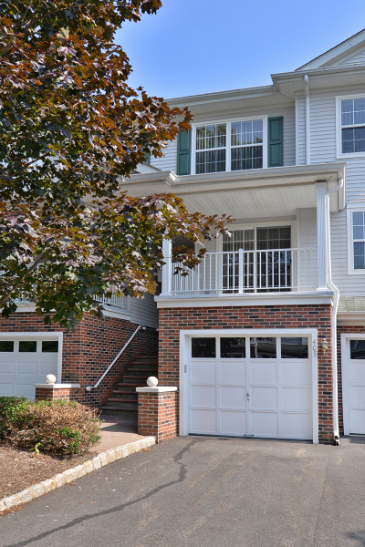 Property Photo: 405 Dalton Ct NJ 07834