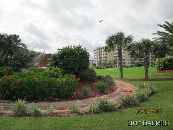 Property Photo:  4670 S Links Village Drive  FL 32127 